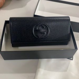 Authentic & New Gucci Wallet